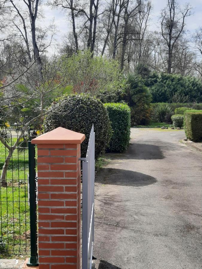Hostellerie De La Roseraie Barbotan-les-Thermes Exterior foto