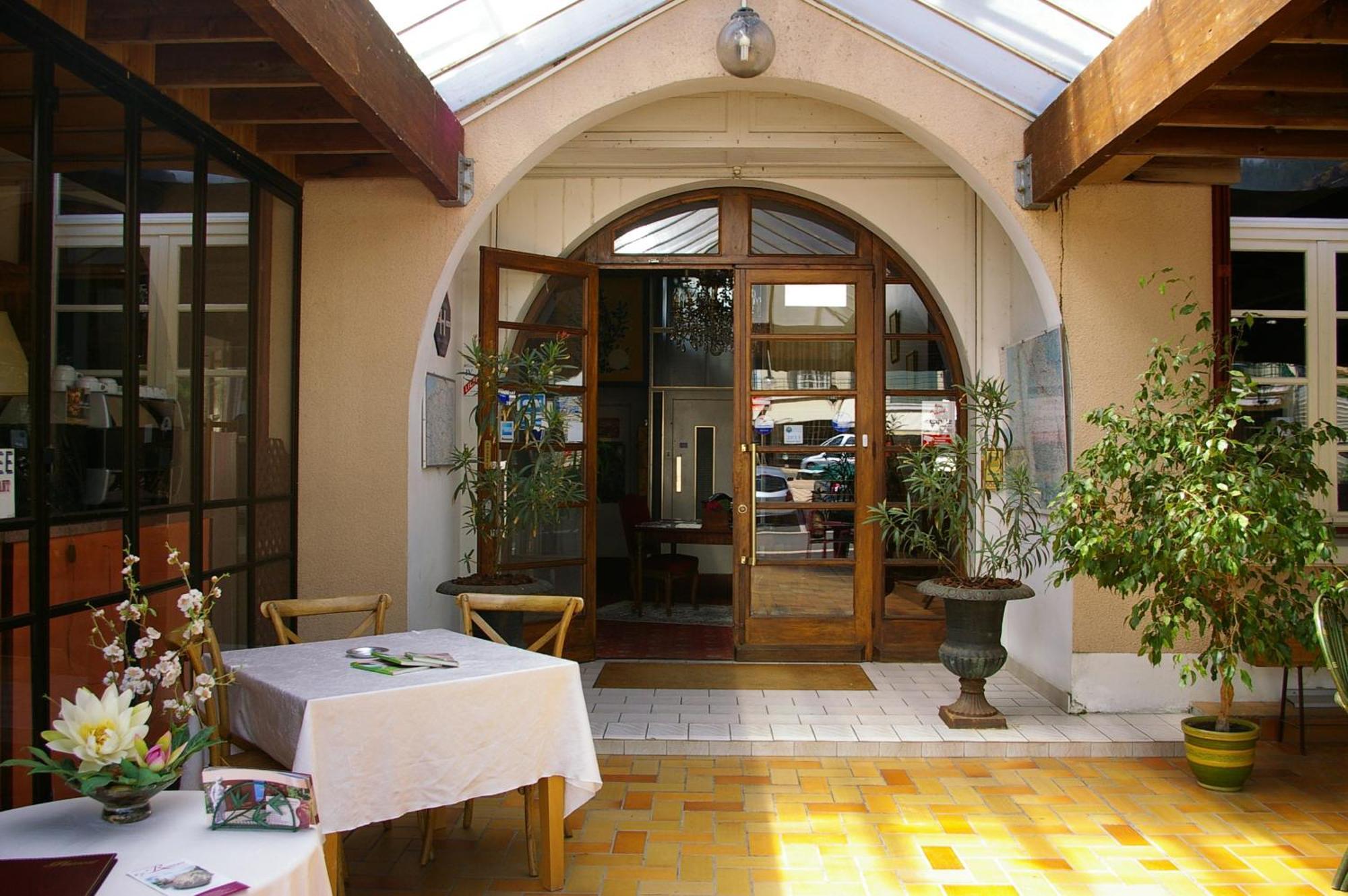 Hostellerie De La Roseraie Barbotan-les-Thermes Exterior foto