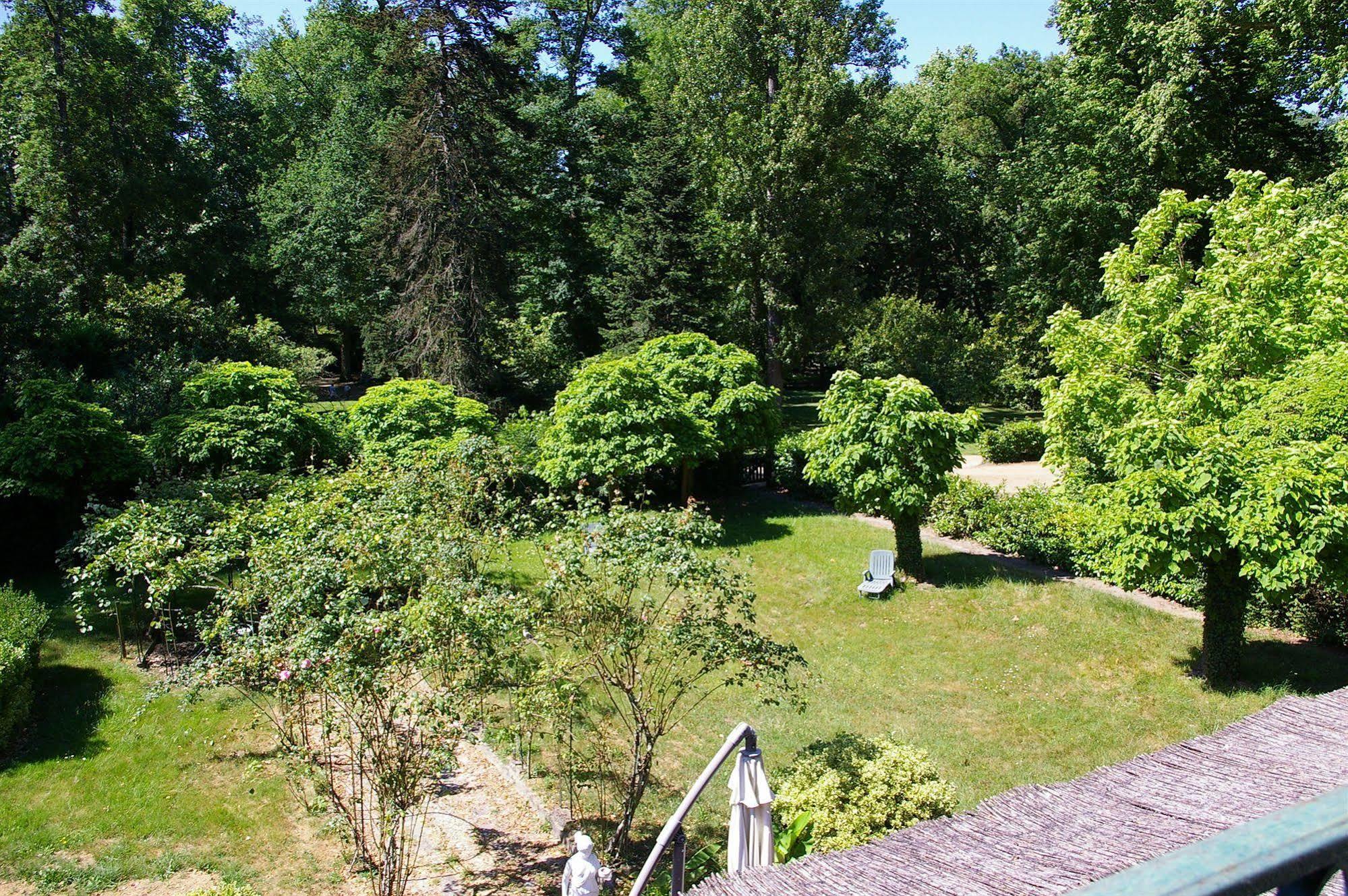 Hostellerie De La Roseraie Barbotan-les-Thermes Exterior foto